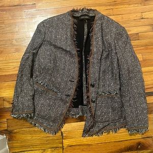 Women's woven blazer